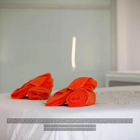 L'elegante بالم مار